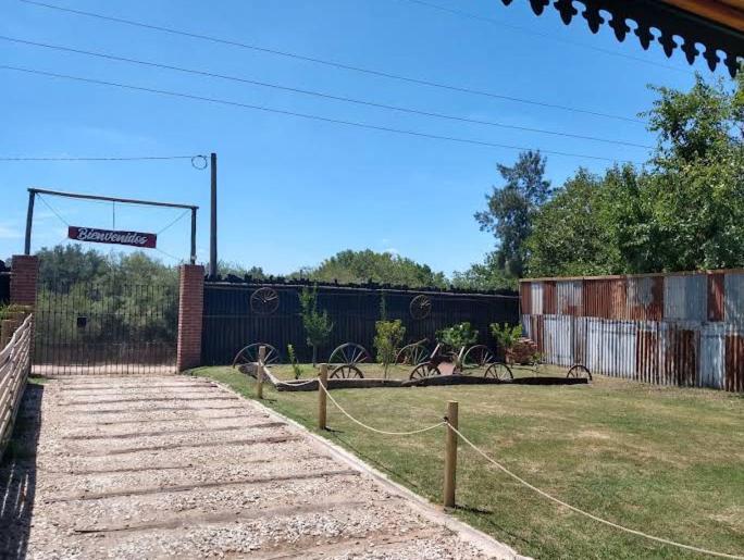 Casa De Campo, Con Pileta Y Asador Criollo!! - "La Ranchada" Villa Gualeguaychu Exterior photo